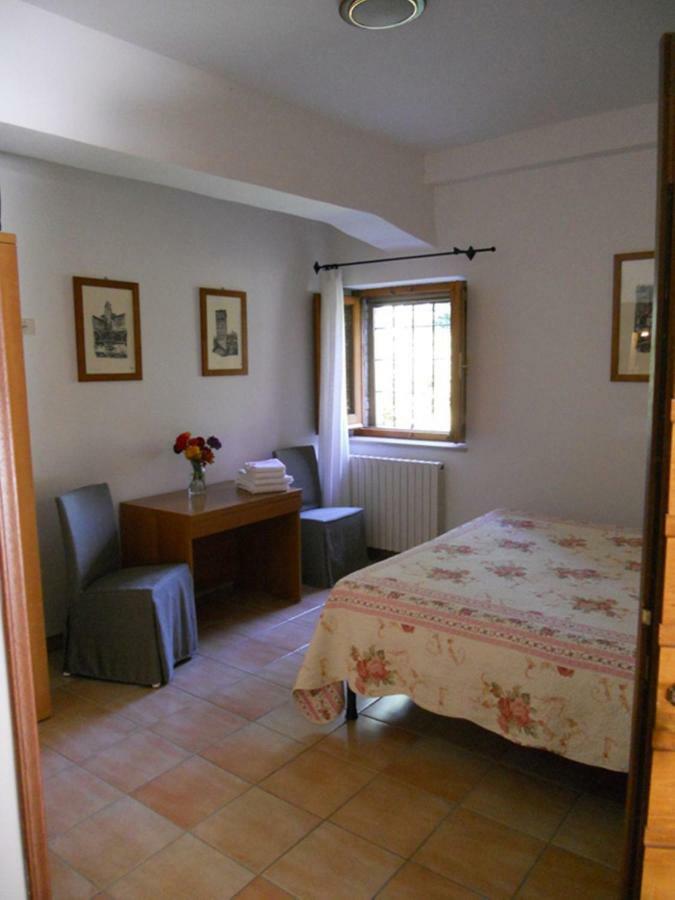 Rugiada Rooms Rivotorto Phòng bức ảnh